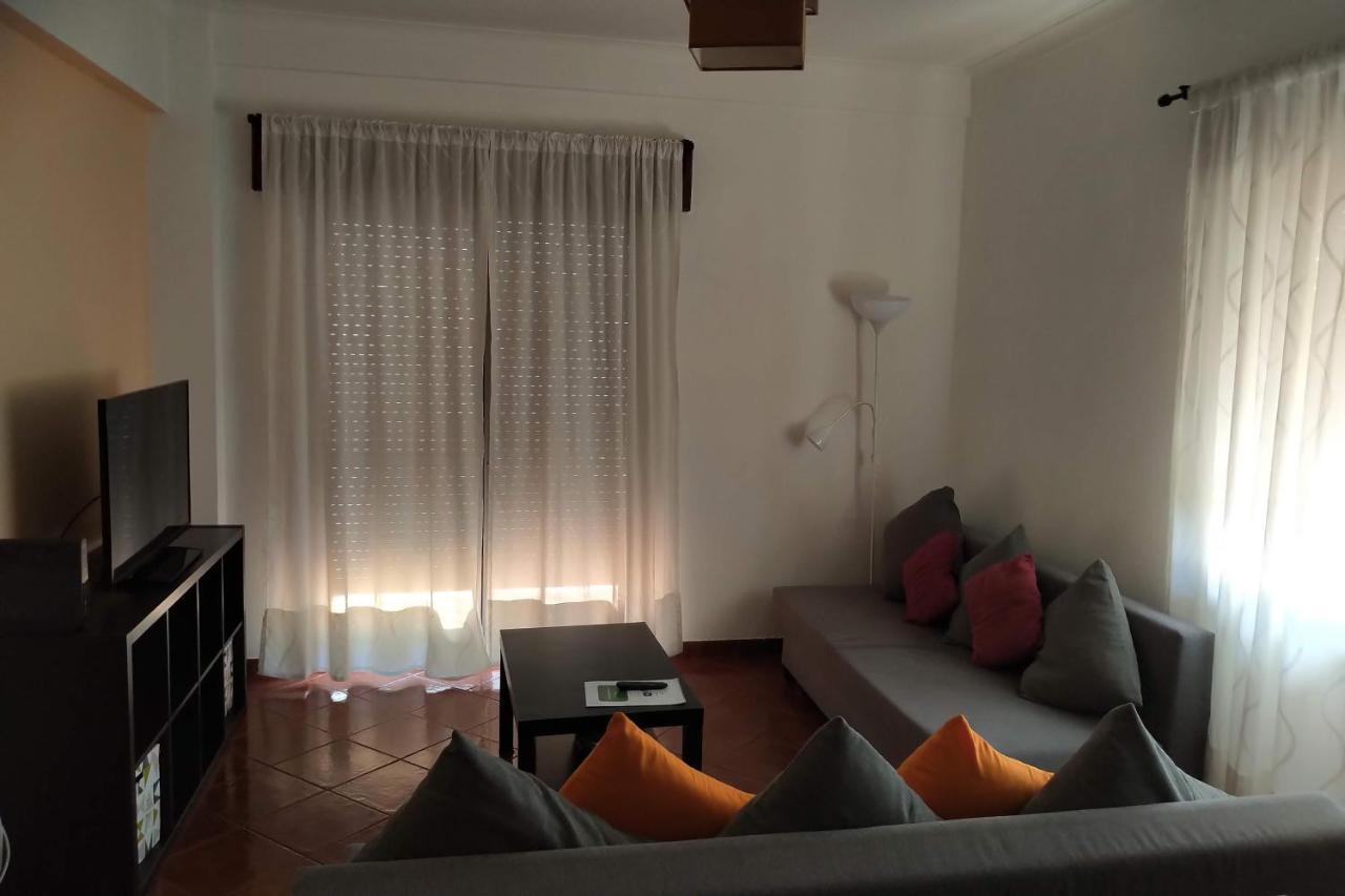 Spacious Central 2 Bedroom Apartment 塞图巴尔 外观 照片